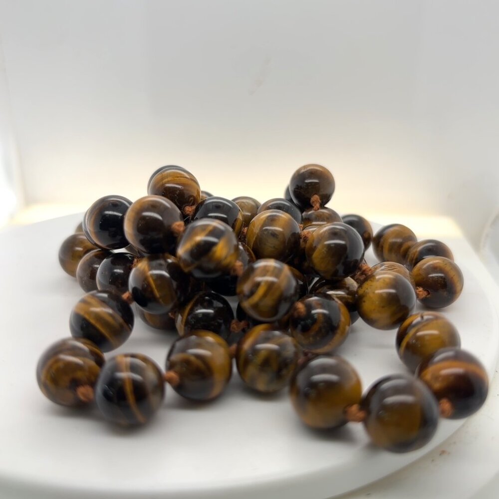 Tiger eye bead necklace